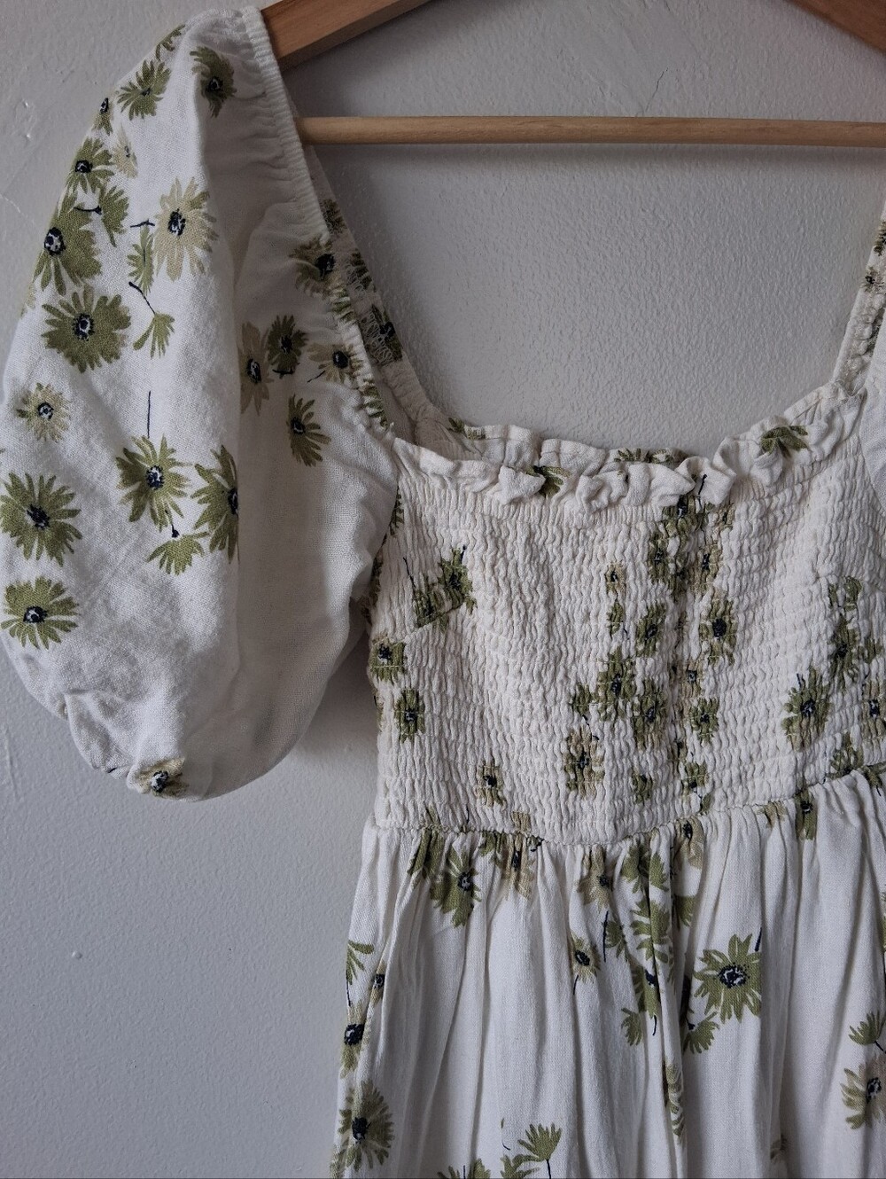 Abercrombie & Fitch Floral Dress Linen & Rayon Mix - Picture 2 of 7